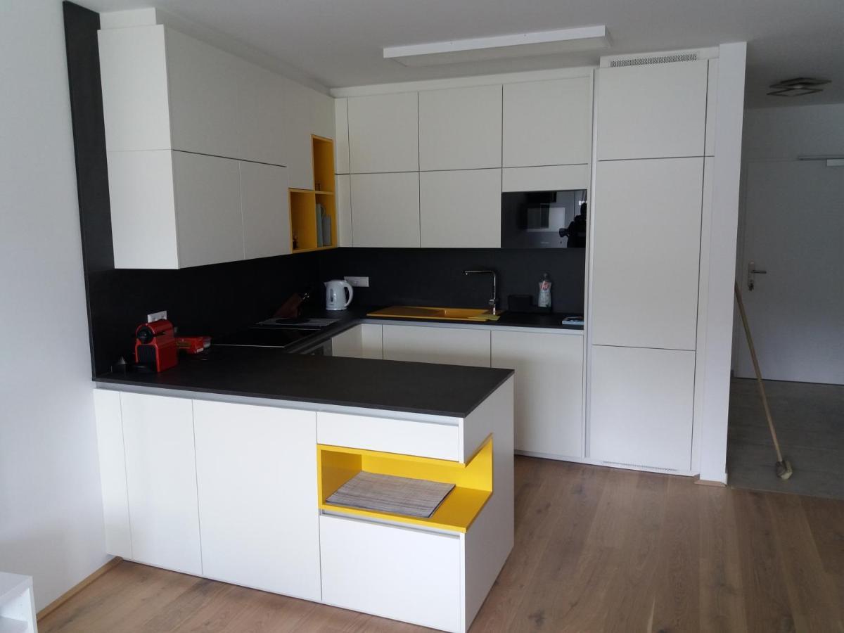 Top 5 Alpe Maritima - Traumhafte Ferienwohnung Mit Seeblick Und Bergkulisse Am Ossiacher See Annenheim Eksteriør billede